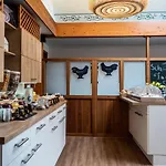 Garni &