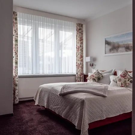 Hotel Garni & 3*