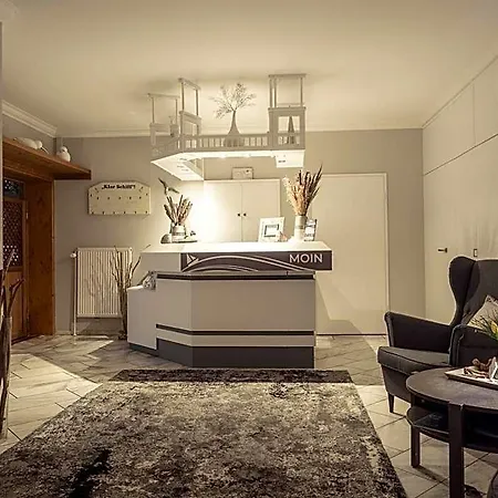 Otel Garni & 3*